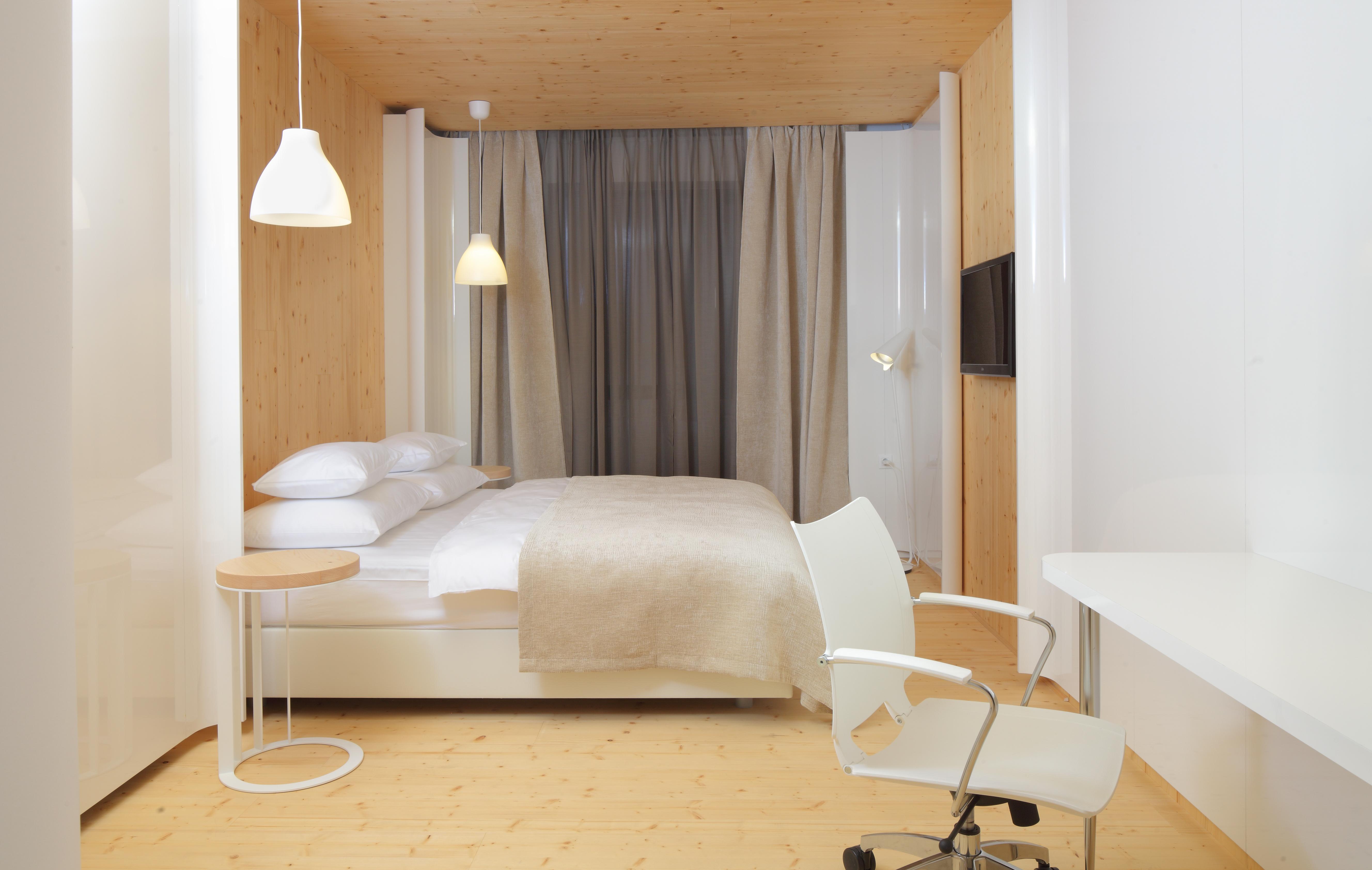 Nox Hotel 4*